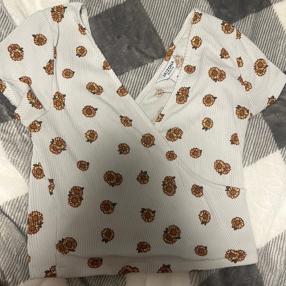 Arizona top